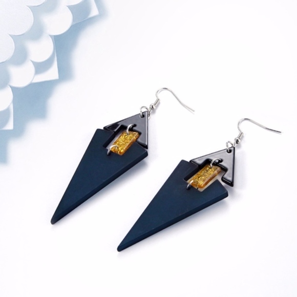 SOLD OUT - Picture 5 of 8